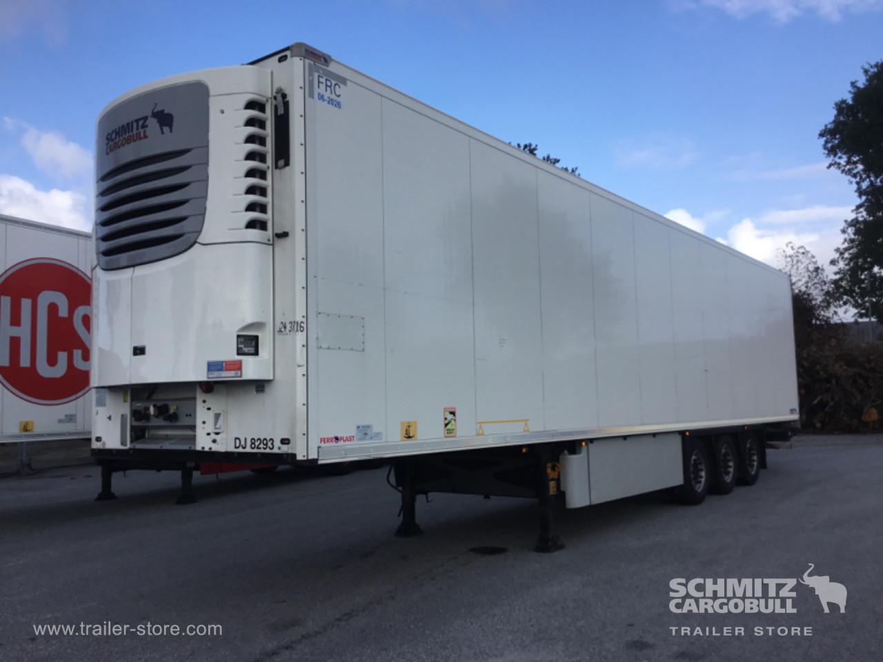 Schmitz Semi Reefer Meat hanging system