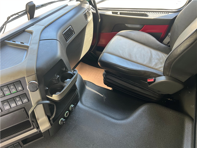 Volvo FM500 Hiab X-Hipro 262 E5 kran og Sawo hejs