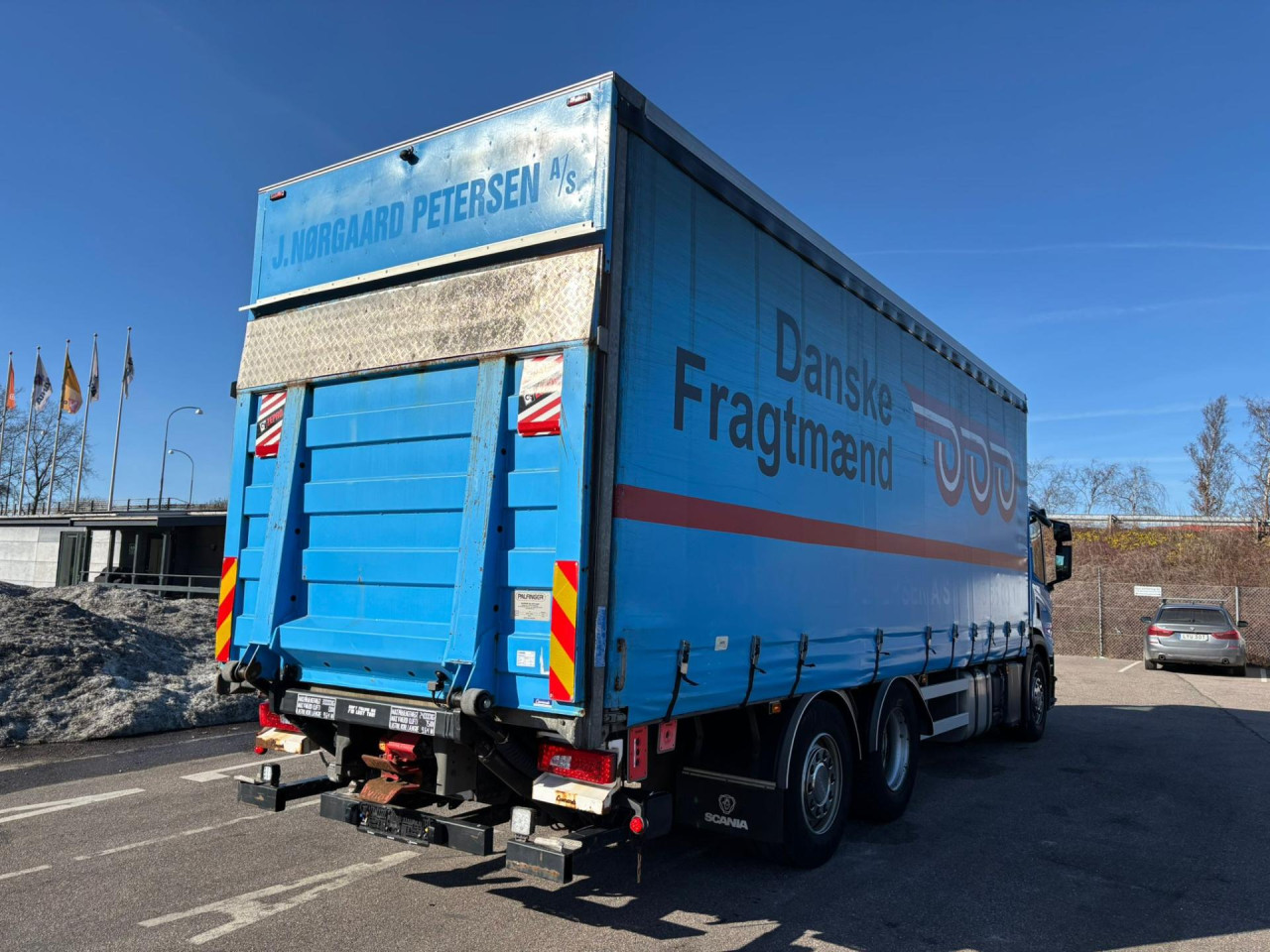 Scania P 410 B6x2*4LB Lad, Lift og træk