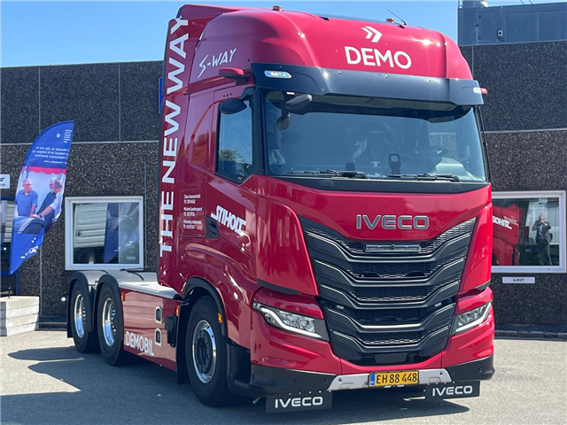 Iveco S Way bogie trækker 500-580Hp