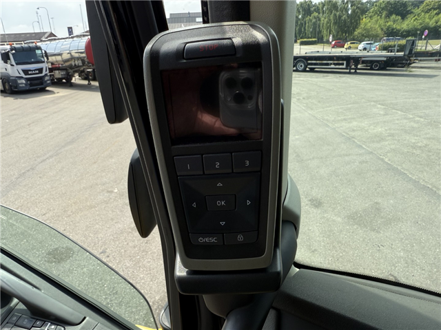 Volvo FH500 6x2*4 Hiab 262 EP-5 Euro 6